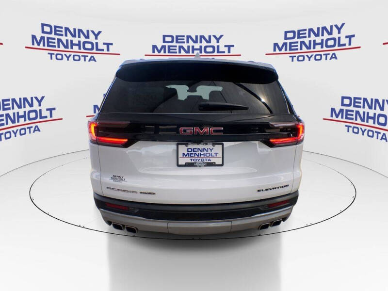 2025 GMC Acadia Elevation