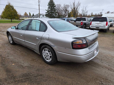 2005 Pontiac Bonneville SE