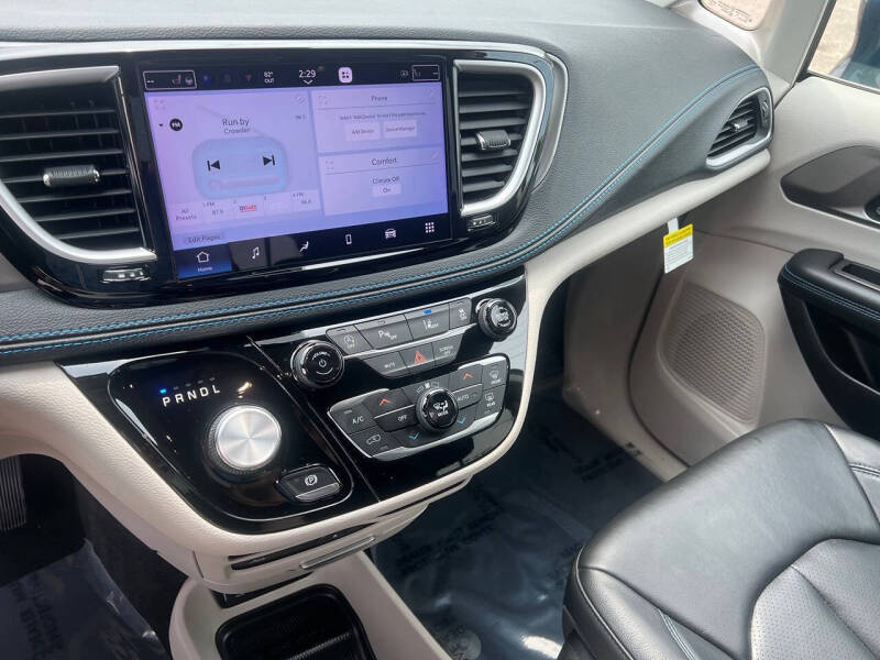 2021 Chrysler Pacifica Touring L