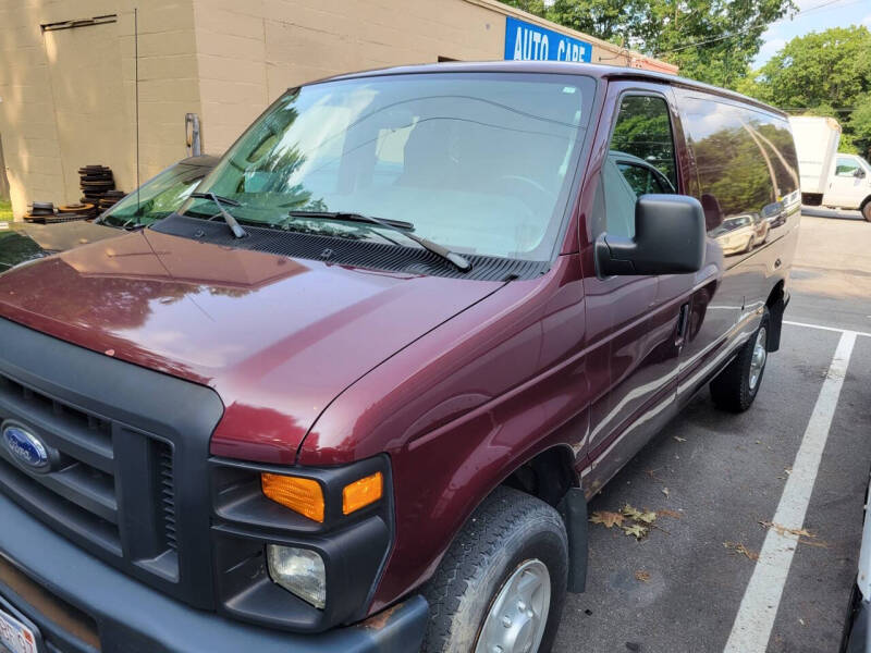 2011 Ford E-Series for sale at Charlie's Auto Sales in Quincy MA