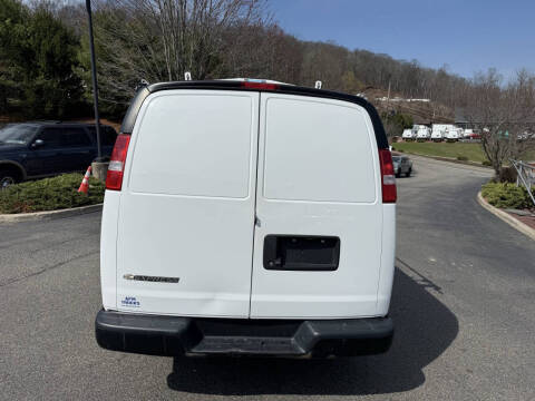 2019 Chevrolet Express 2500
