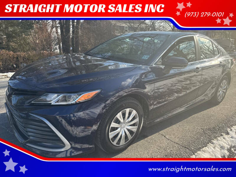 2022 Toyota Camry LE's photo