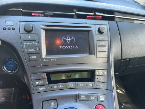 2012 Toyota Prius Two