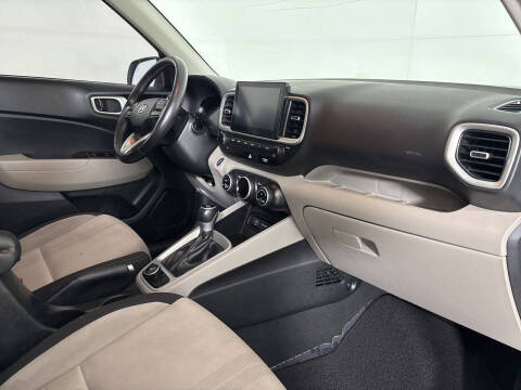 2024 Hyundai Venue SEL