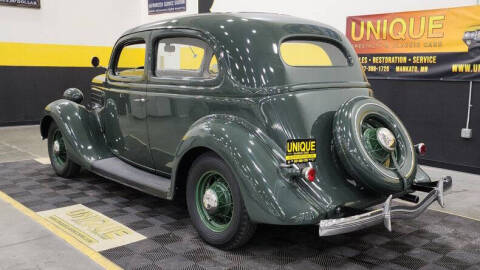 1935 Ford Tudor