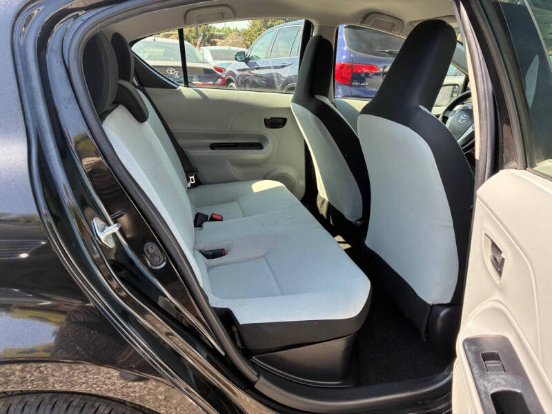 2014 Toyota Prius c