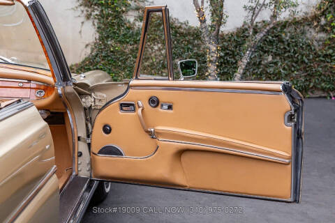 1970 Mercedes-Benz 280-Class