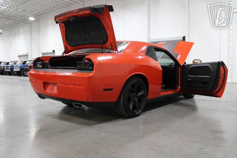 2009 Dodge Challenger SRT8