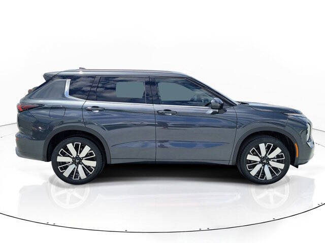 2026 Mitsubishi Outlander SEL