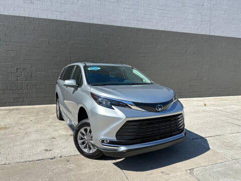 2024 Toyota Sienna XLE 8-Passenger