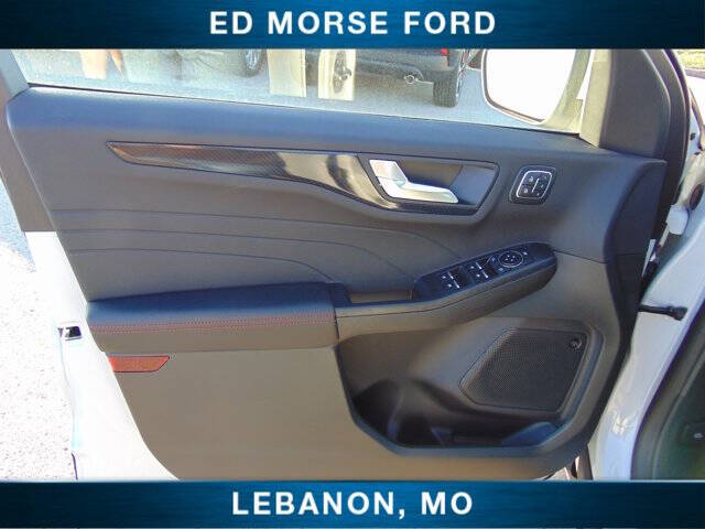 2026 Ford Escape Hybrid ST-Line Select