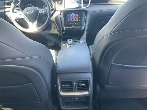2024 Infiniti QX50 Pure