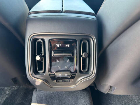 2023 Aston Martin DBX 707