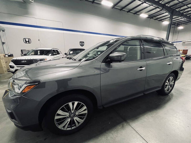 2019 Nissan Pathfinder SL