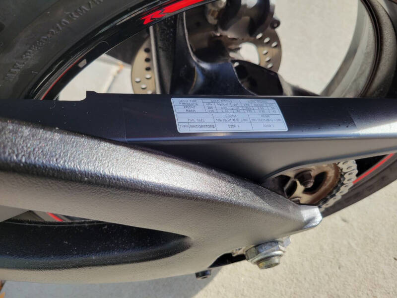 2015 Suzuki GSX-R1000