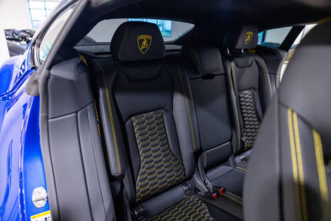 2022 Lamborghini Urus