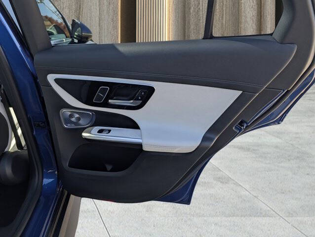 2023 Mercedes-Benz GLC GLC 300