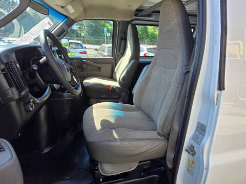 2017 GMC Savana 2500