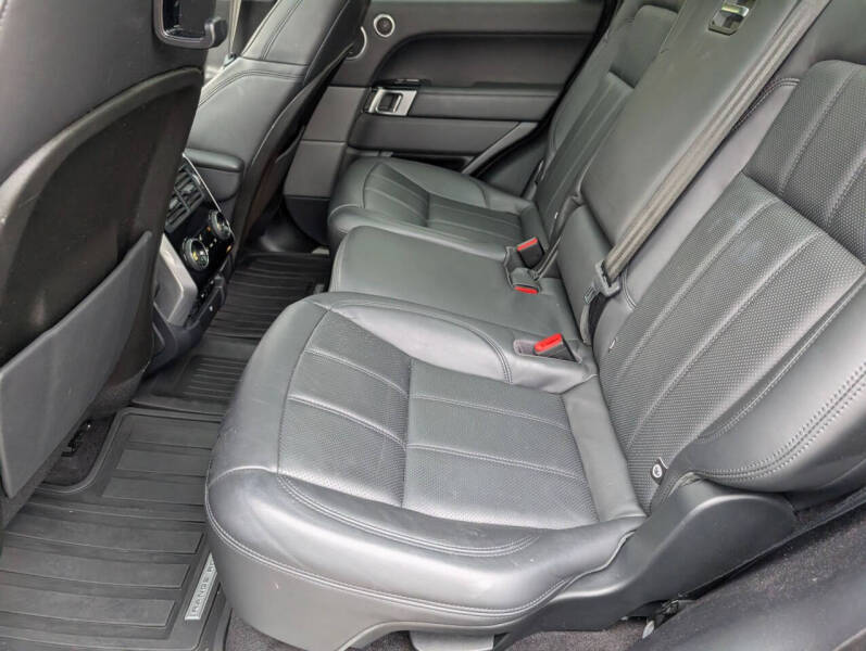 2021 Land Rover Range Rover Sport HSE Silver Edition