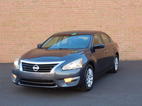 2013 Nissan Altima for sale at AMERICAR INC in Laurel MD
