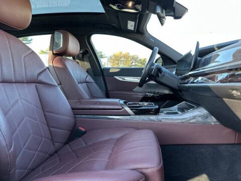 2023 BMW 7 Series 760i xDrive
