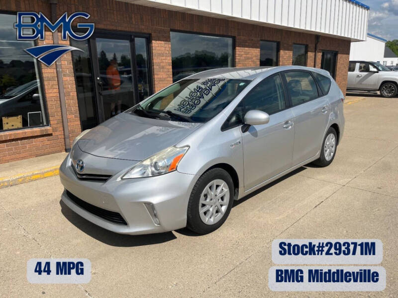 2012 Toyota Prius v Two