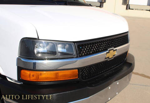 2023 Chevrolet Express 2500