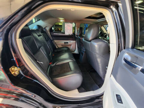 2006 Chrysler 300 SRT-8