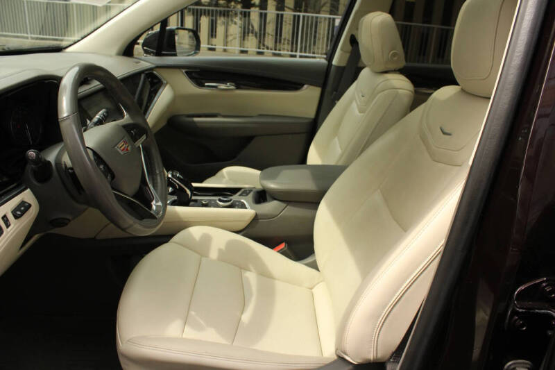 2021 Cadillac XT6 Premium Luxury