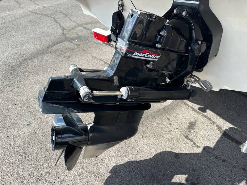 1998 Bayliner 2050 CX