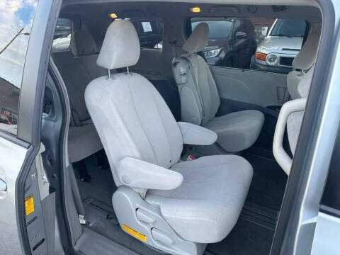2014 Toyota Sienna