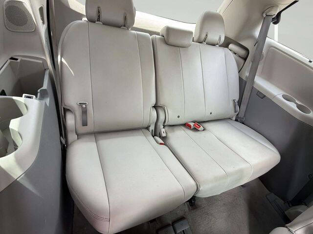 2011 Toyota Sienna XLE 8-Passenger