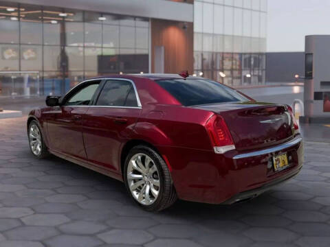 2017 Chrysler 300 Limited