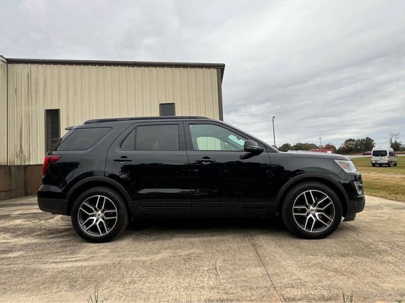 2017 Ford Explorer Sport