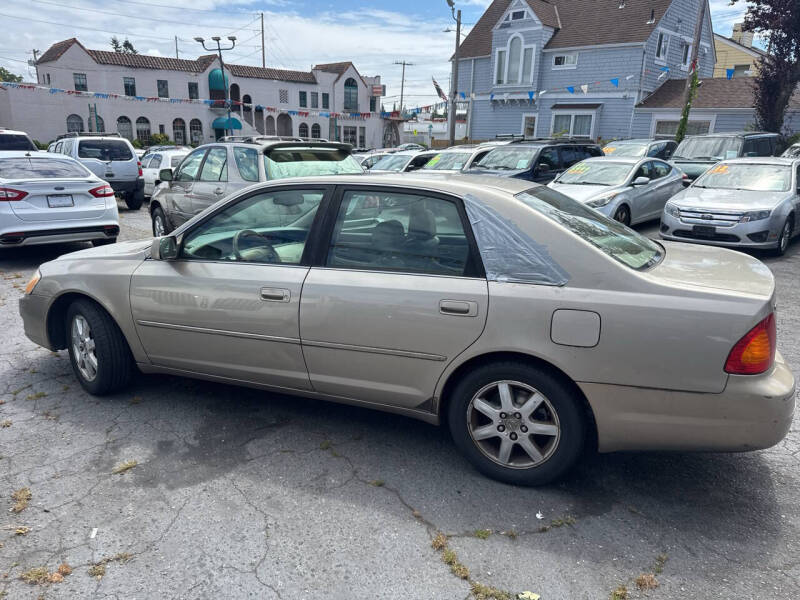 2000 Toyota Avalon XLS