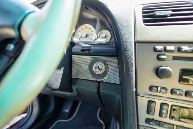 2004 Ford Thunderbird Deluxe