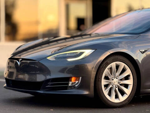 2017 Tesla Model S