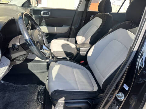 2022 Hyundai Venue SEL