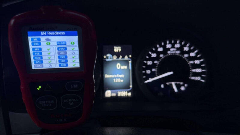 2017 Toyota Sienna XLE Premium 8-Passenger