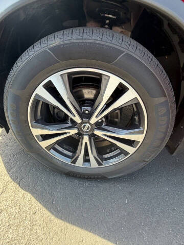 2017 Nissan Rogue SL