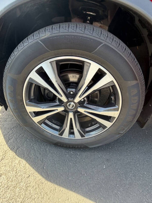 2017 Nissan Rogue SL