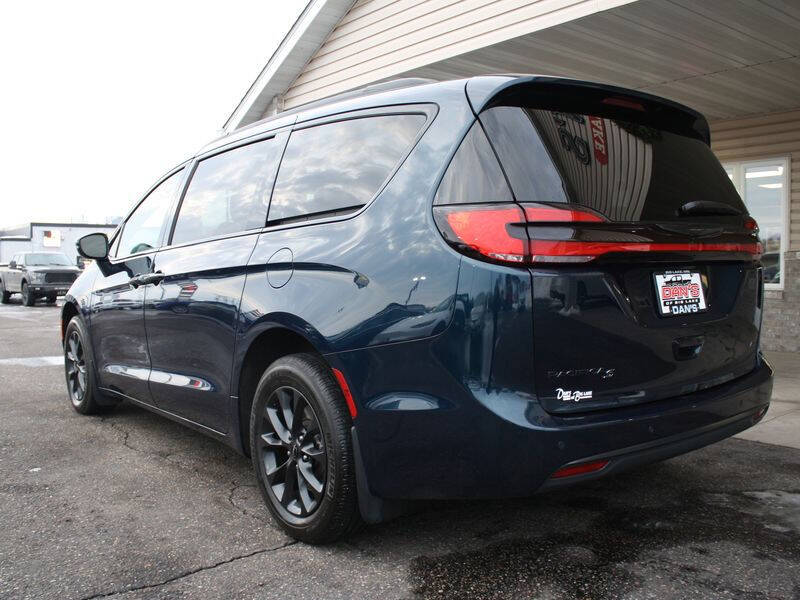 2021 Chrysler Pacifica Touring L
