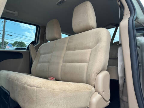 2015 Dodge Grand Caravan American Value Package