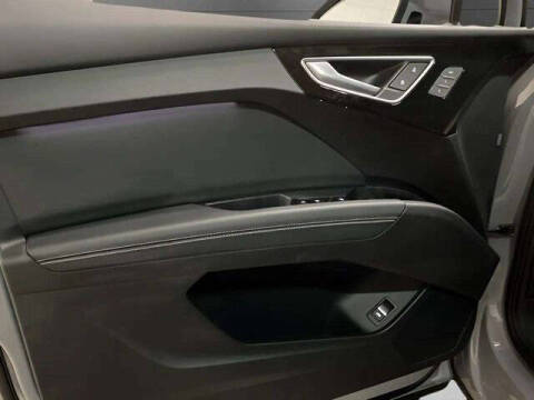 2024 Audi Q4 e-tron quattro Premium 55