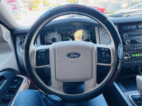 2011 Ford Expedition XLT