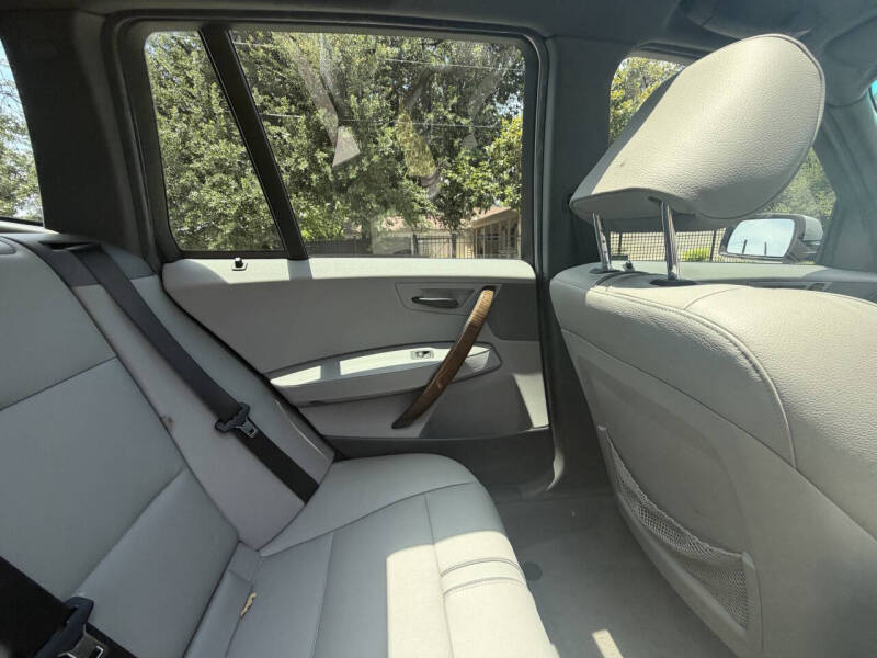 2004 BMW X3 3.0i