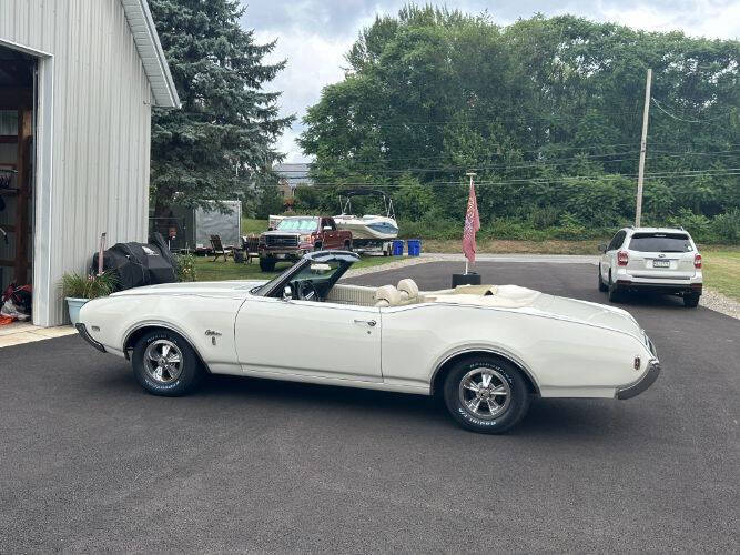 1969 Oldsmobile Cutlass