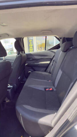 2020 Nissan Kicks SV