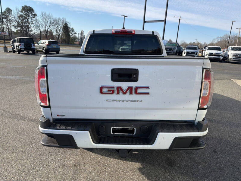 2022 GMC Canyon