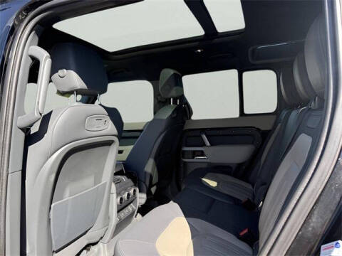 2022 Land Rover Defender 110 X-Dynamic SE